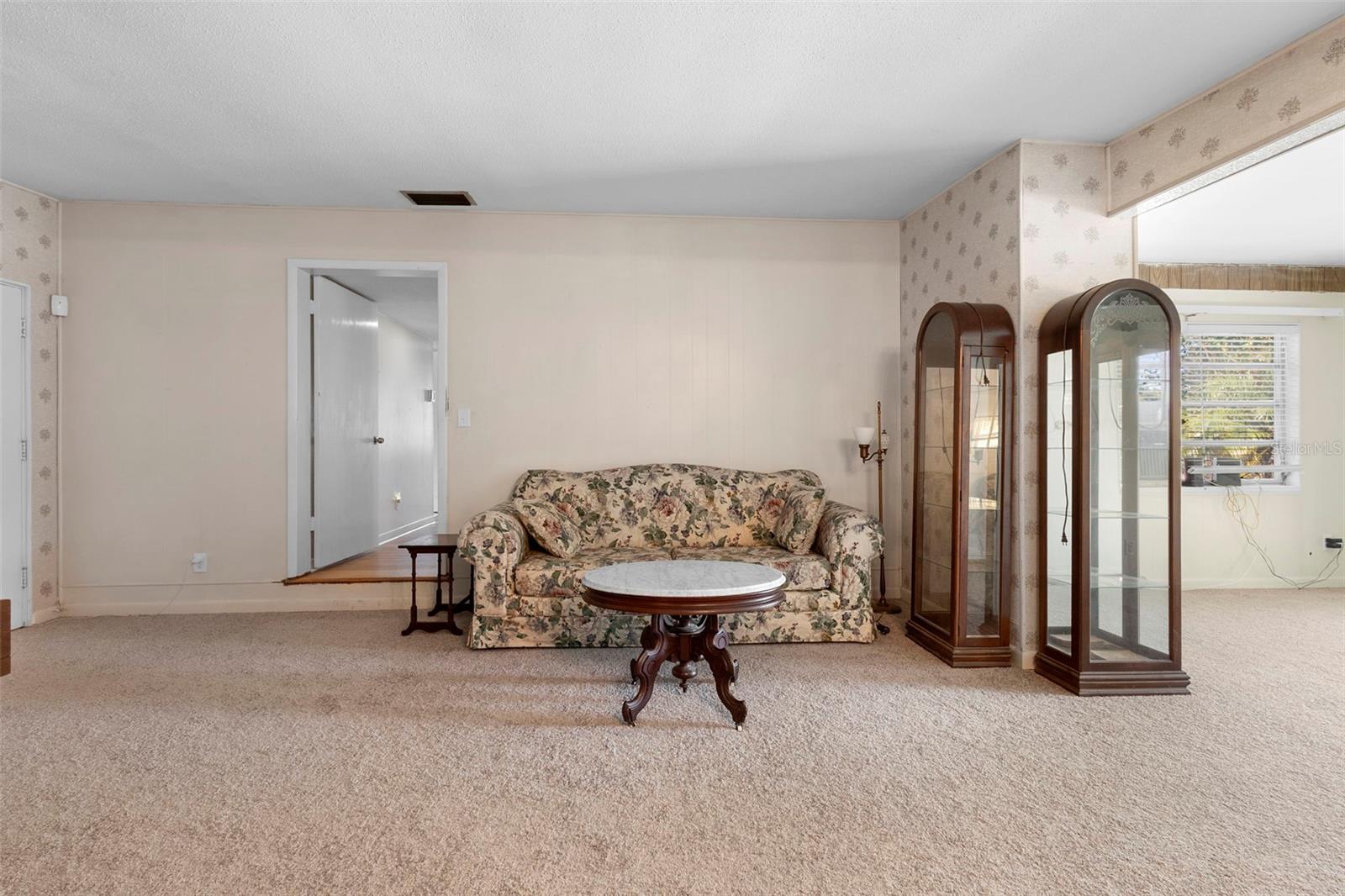 RIVERSIDE ACRES FOURTH ADD - Residential