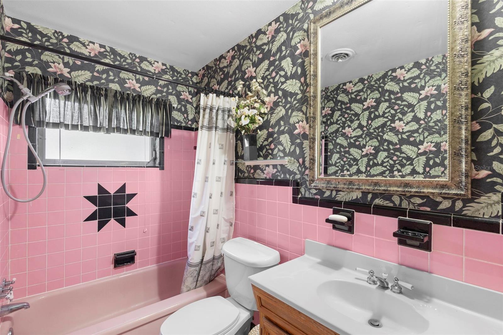 RIVERSIDE ACRES FOURTH ADD - Residential