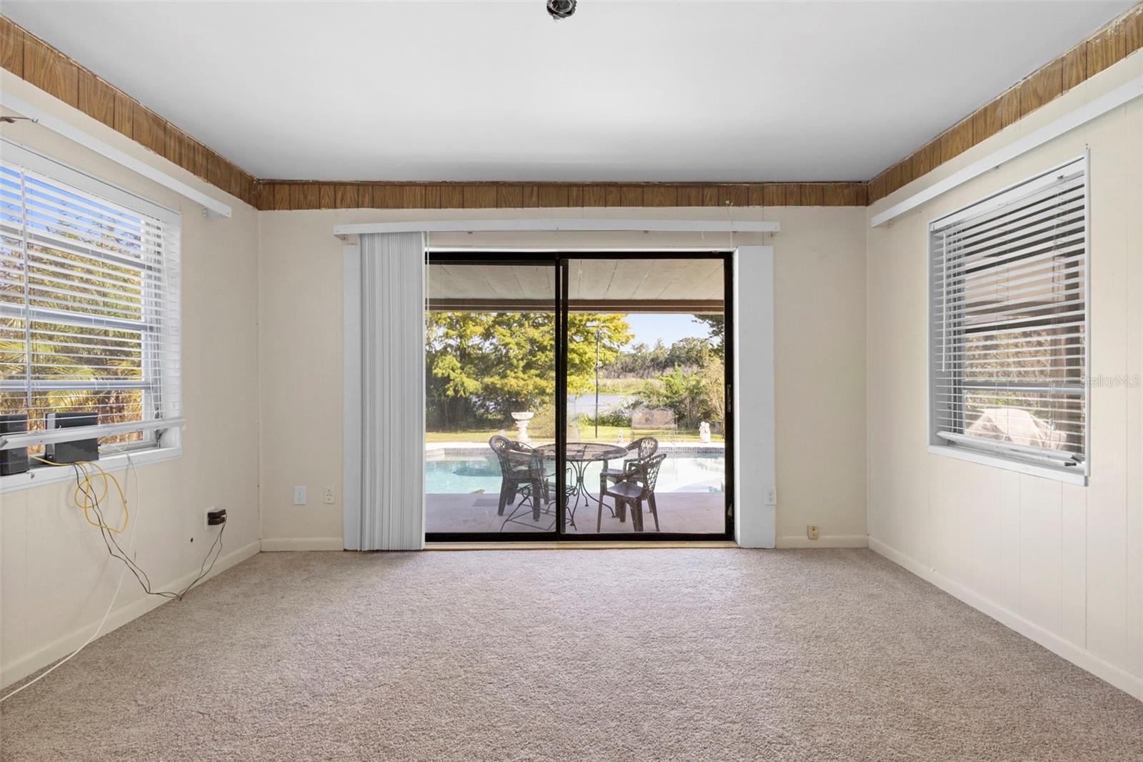 RIVERSIDE ACRES FOURTH ADD - Residential