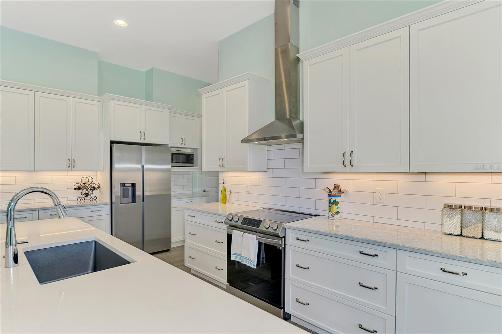 ROTONDA WEST WHITE MARSH - Residential