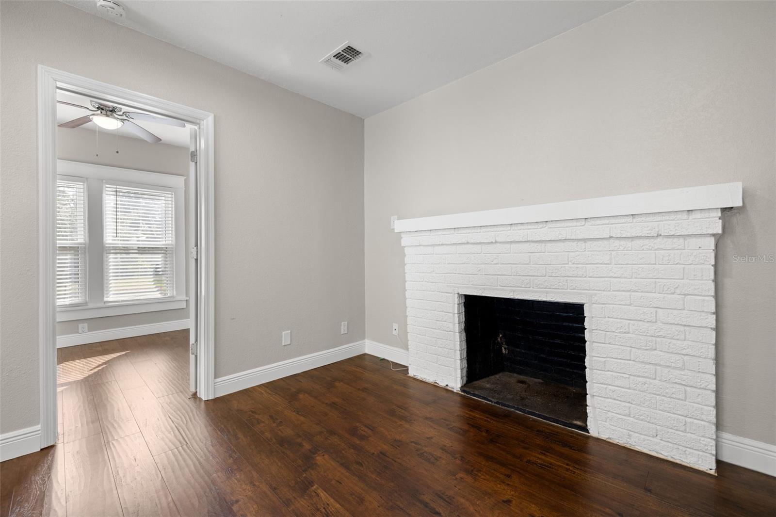 MEADOWBROOK - Residential