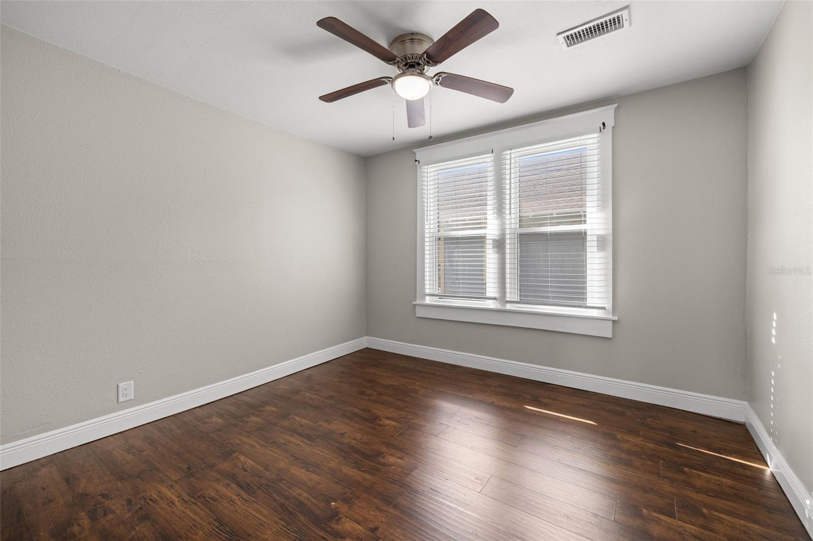 MEADOWBROOK - Residential