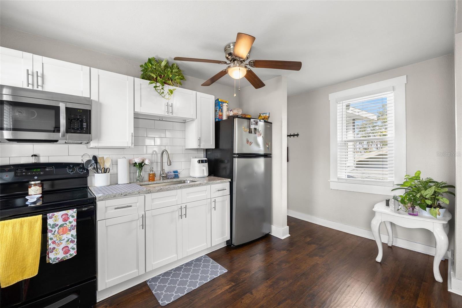 MEADOWBROOK - Residential