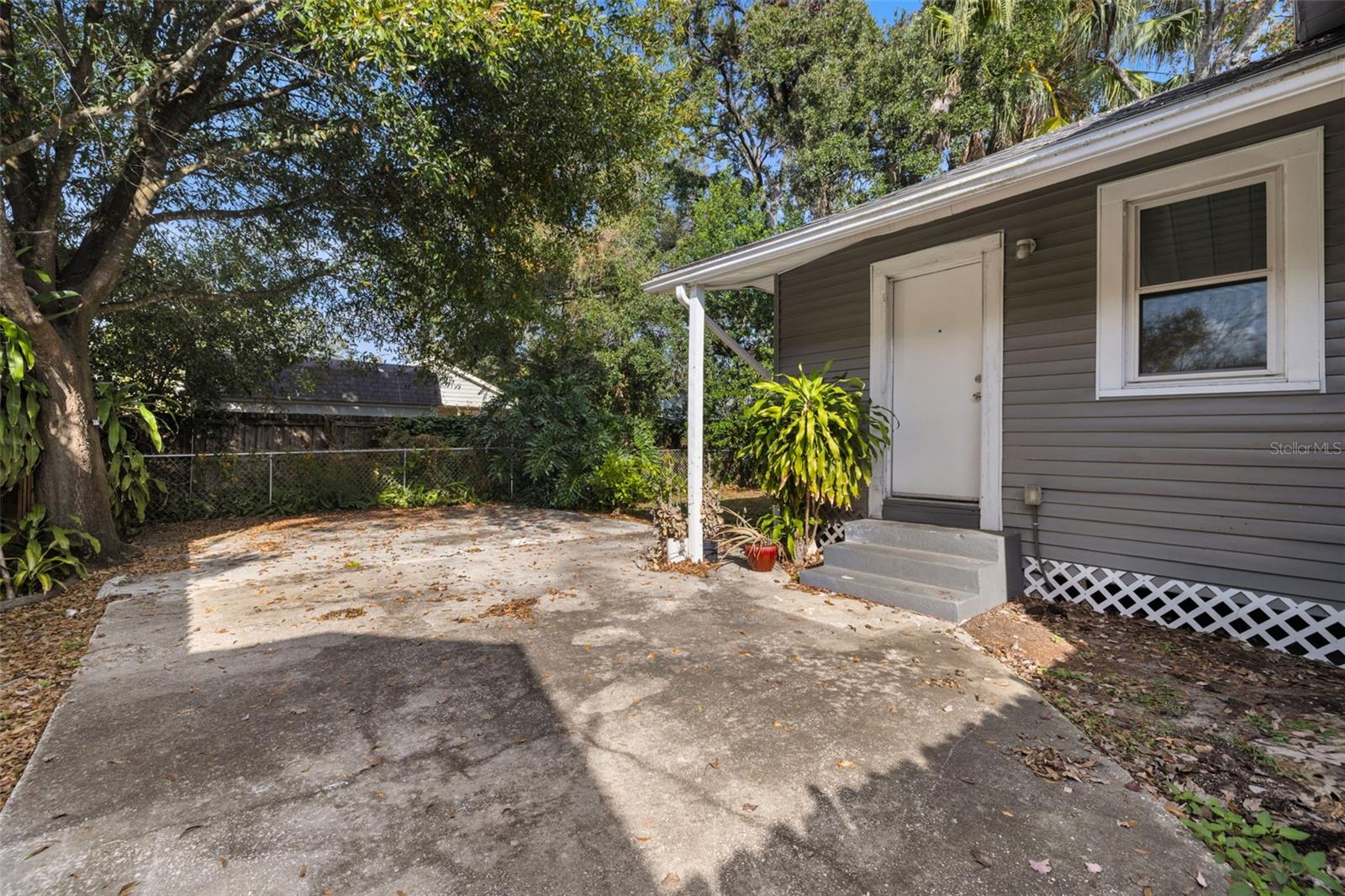 MEADOWBROOK - Residential