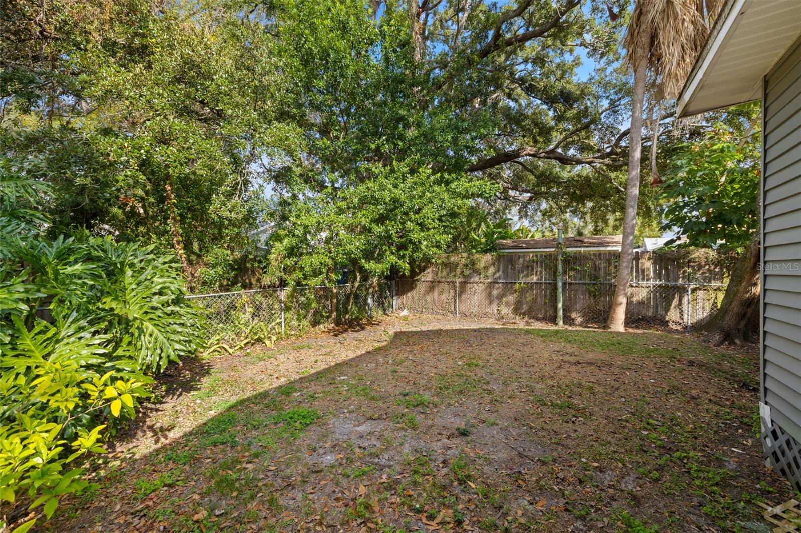 MEADOWBROOK - Residential