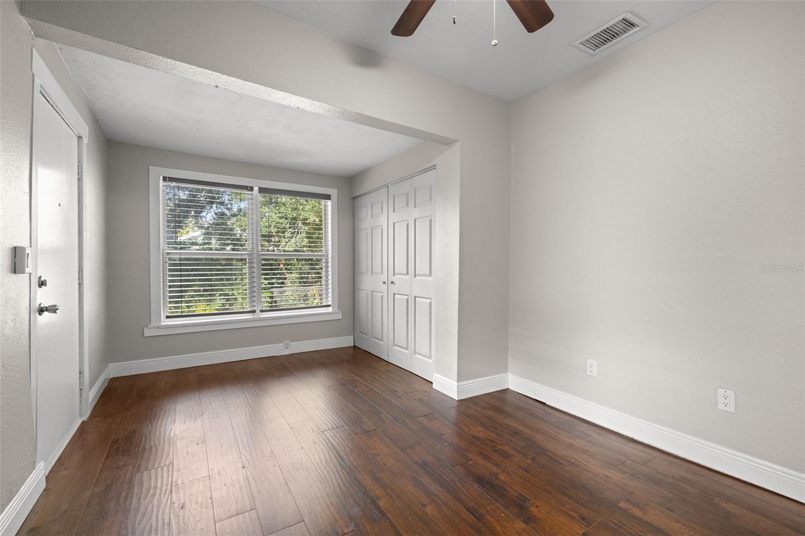 MEADOWBROOK - Residential