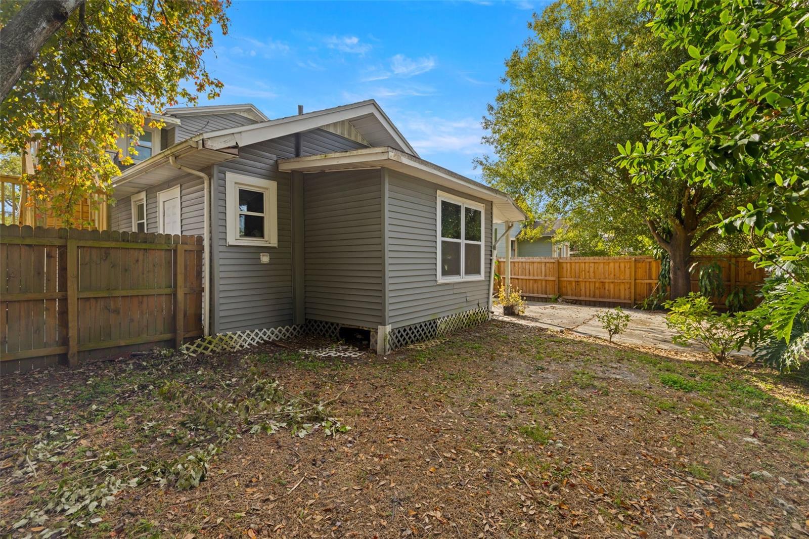 MEADOWBROOK - Residential