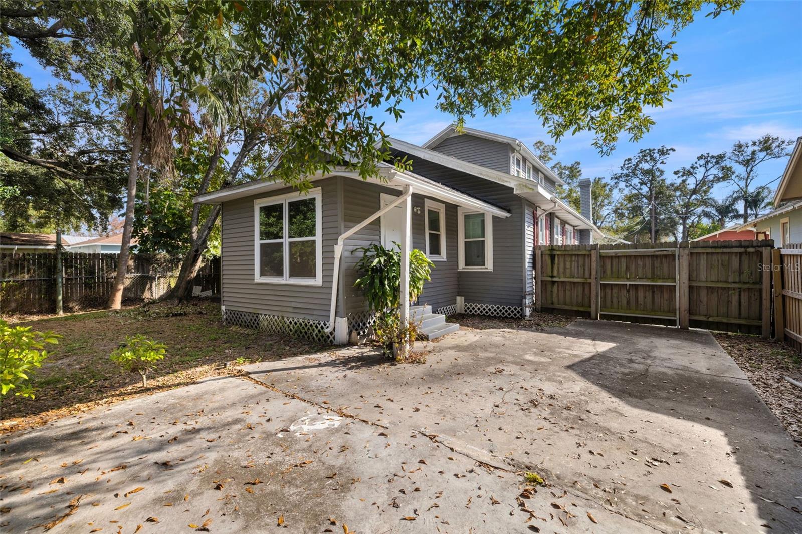 MEADOWBROOK - Residential