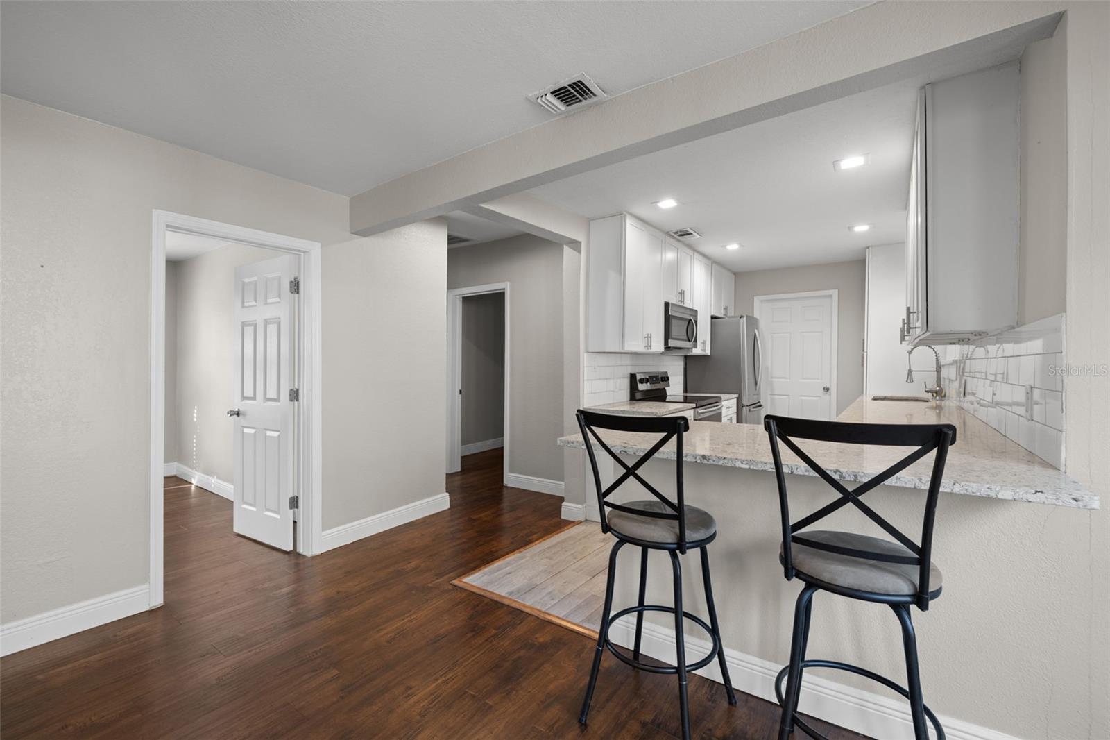 MEADOWBROOK - Residential