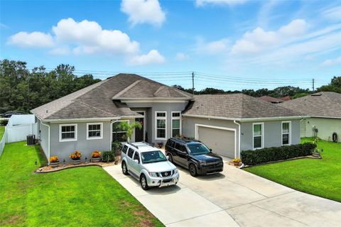 Photo of 1614 Prairie Blossom Drive, Lakeland, FL 33810 (MLS # G5100724)