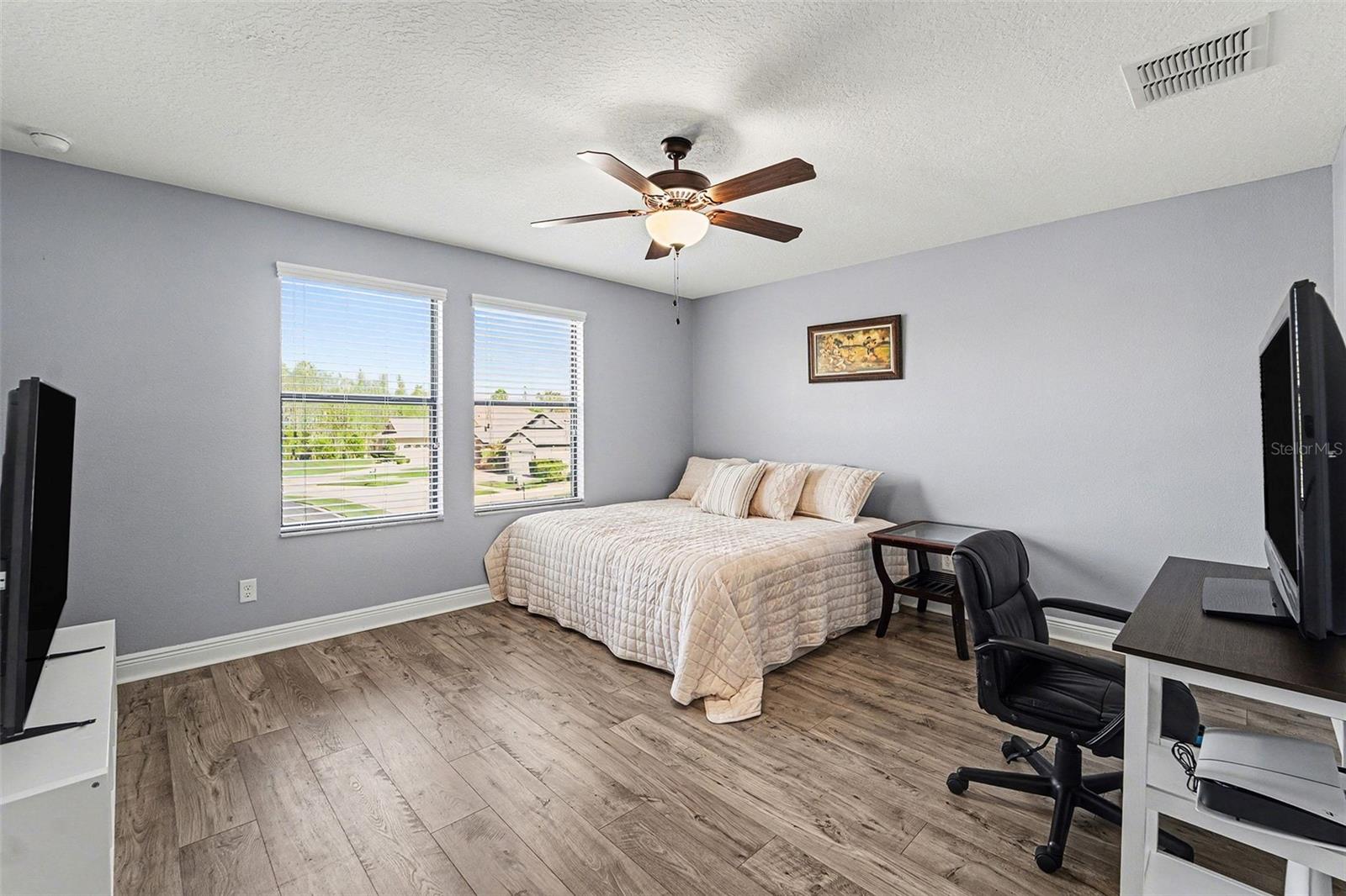 CONNERTON - Residential