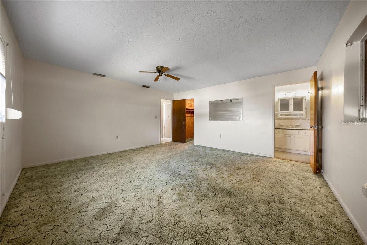 BEVERLY HILLS UNIT 05 - Residential