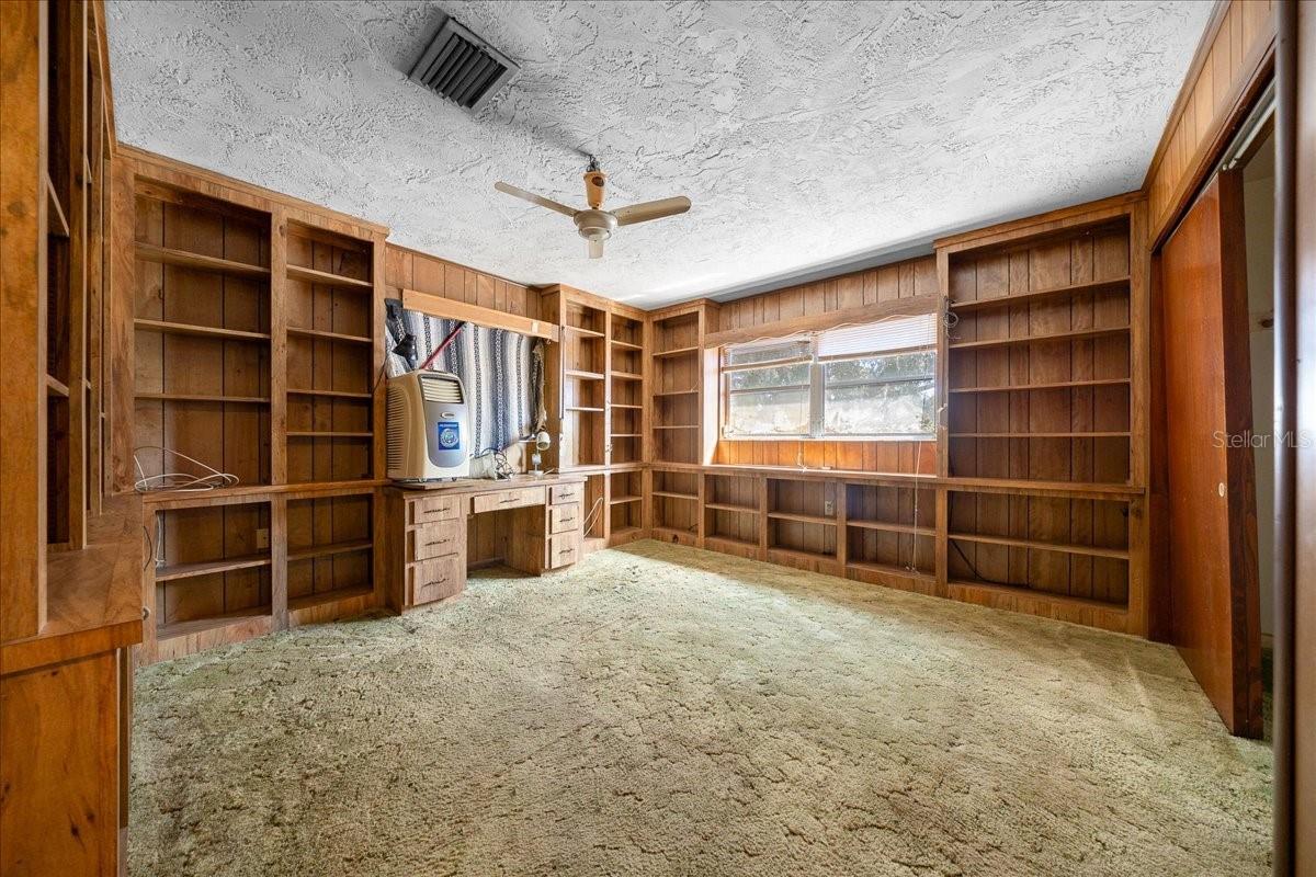 BEVERLY HILLS UNIT 05 - Residential