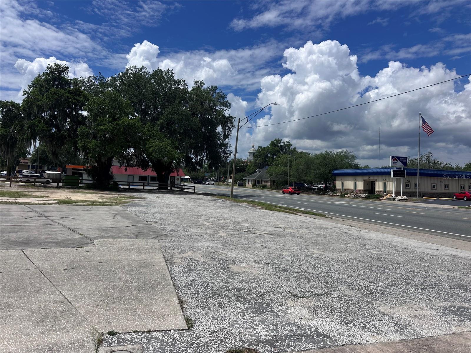 US hwy 41 E GRACE STREET STREET E