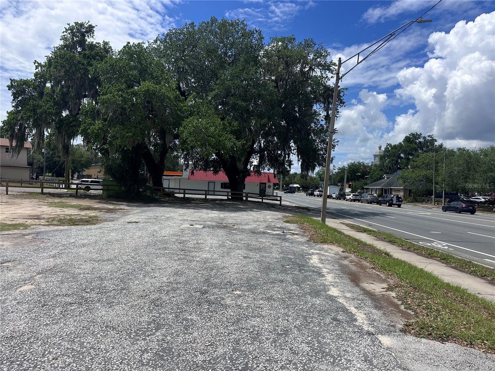 US hwy 41 E GRACE STREET STREET E