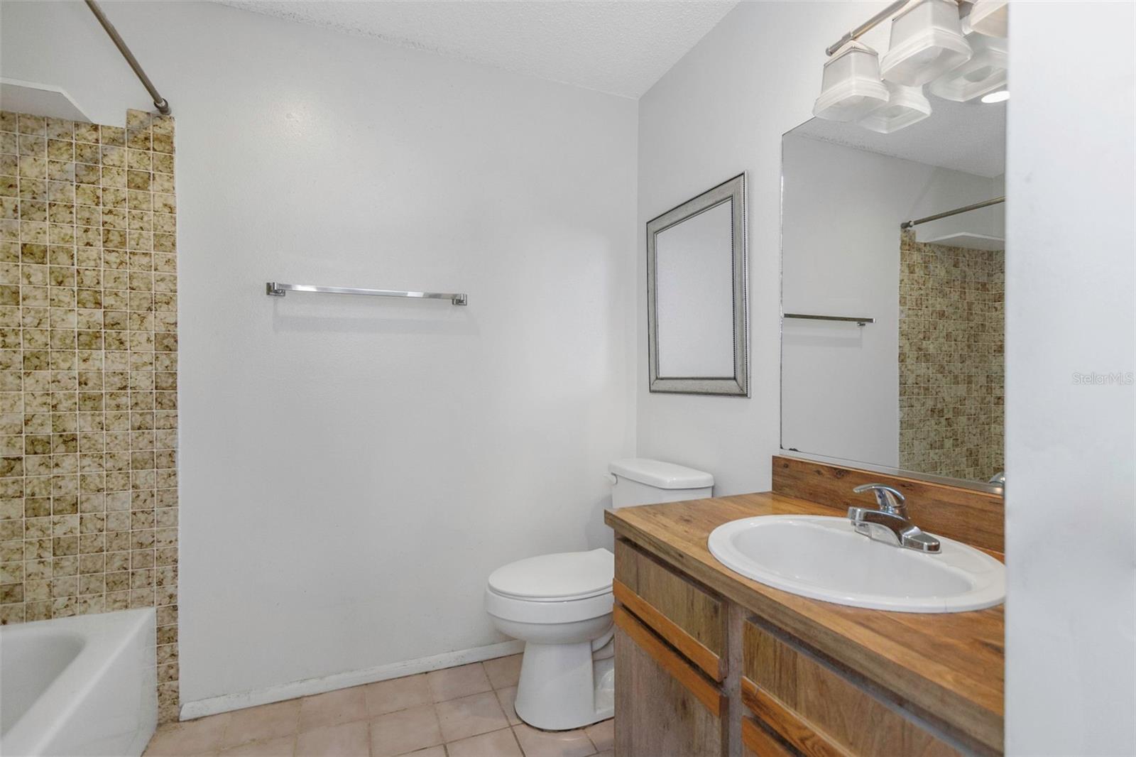 VILLAS OF FOREST LAKES THE - Residential