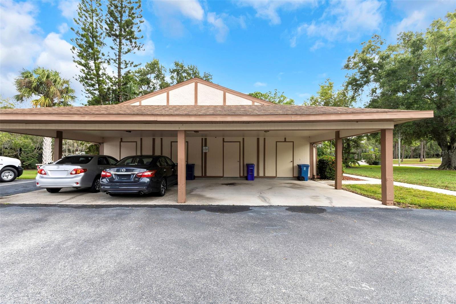 VILLAS OF FOREST LAKES THE - Residential