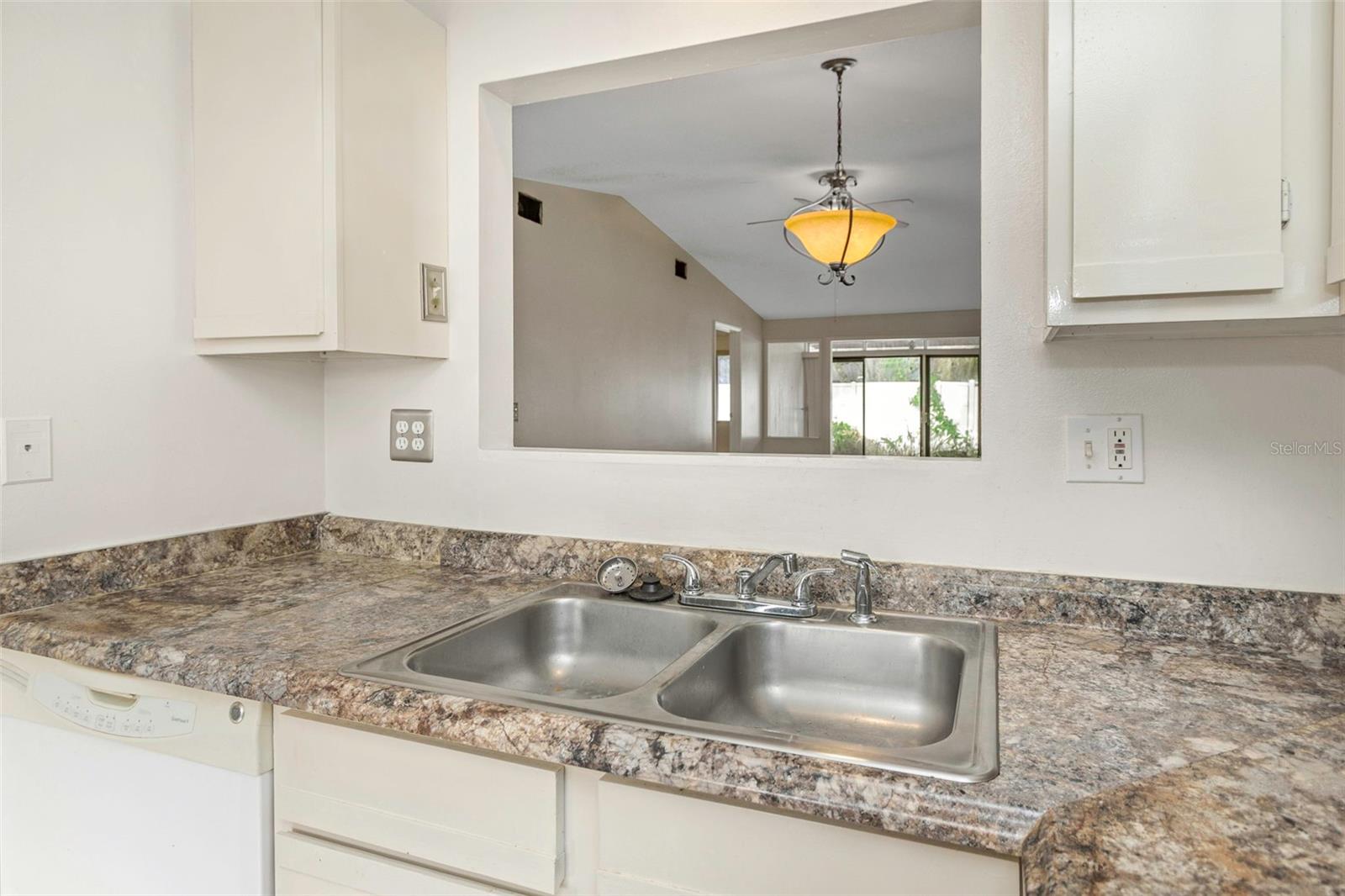 VILLAS OF FOREST LAKES THE - Residential