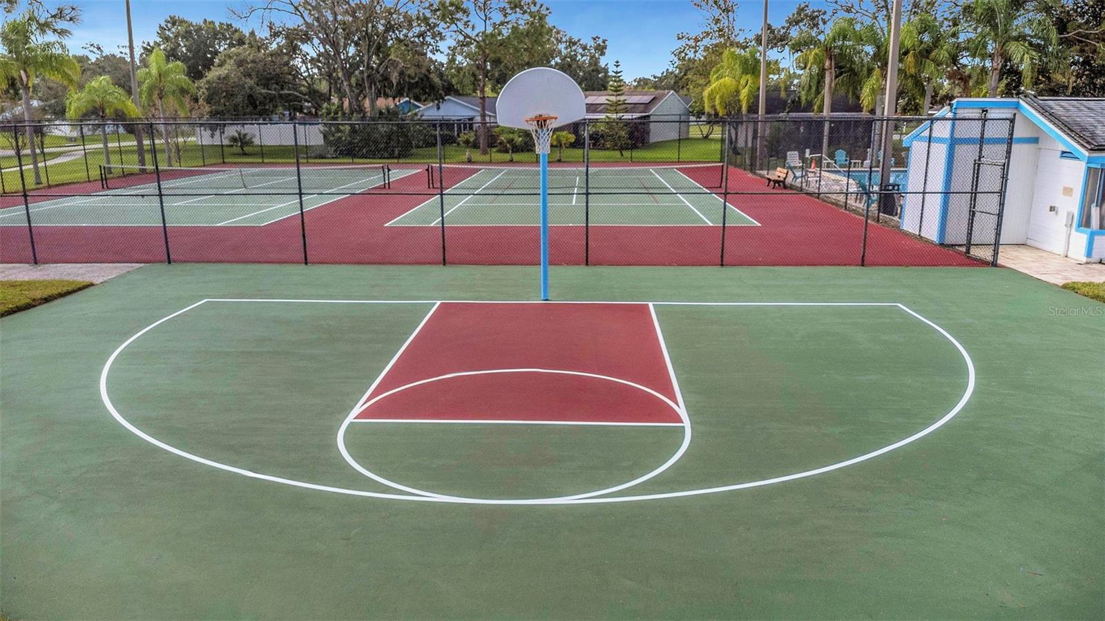 VILLAS OF FOREST LAKES THE - Residential