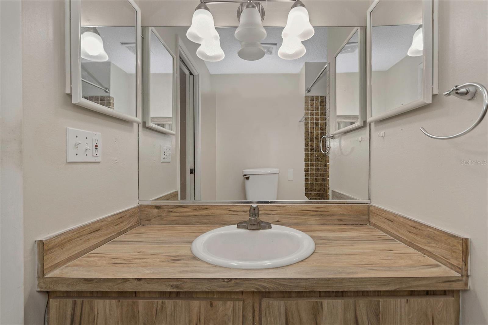 VILLAS OF FOREST LAKES THE - Residential