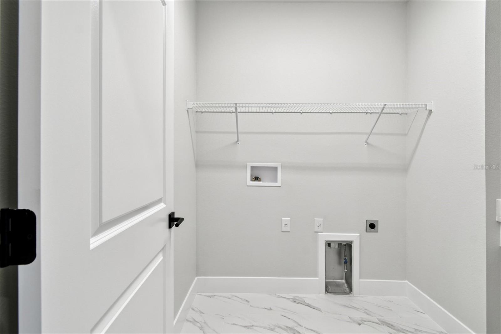 EMERALD LANDING AT WATERSIDE - Residential