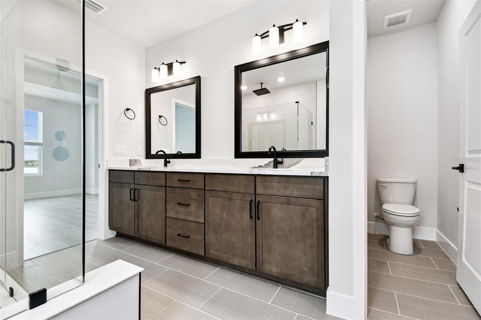 EMERALD LANDING AT WATERSIDE - Residential