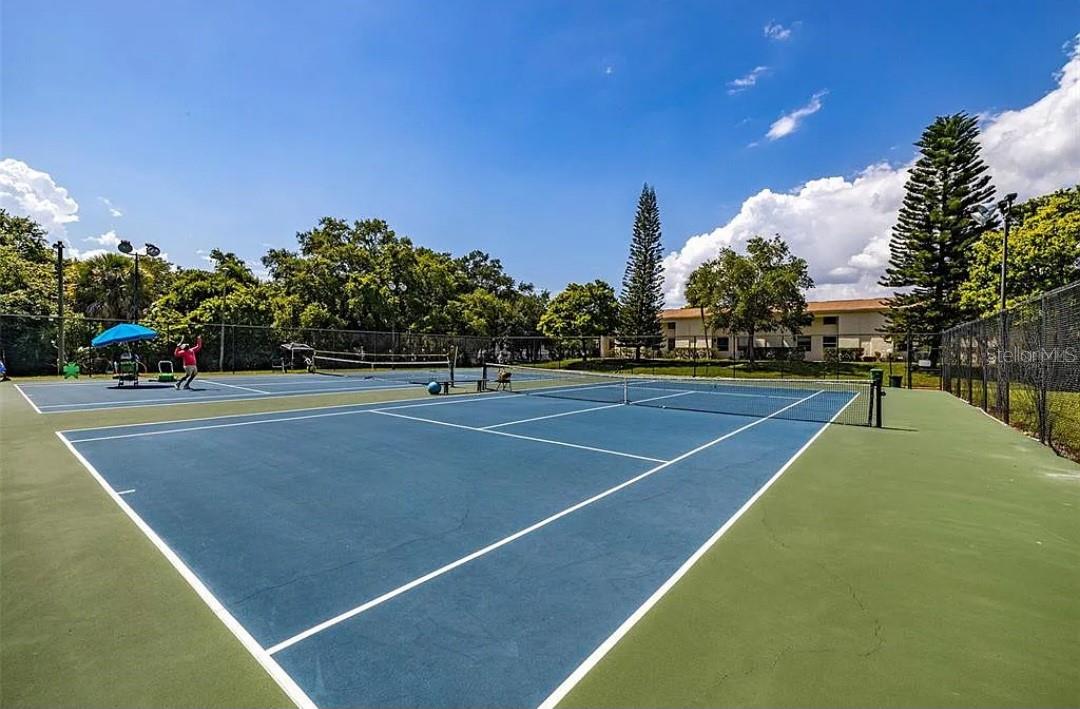 TAMPA VILLAS SOUTH UNIT 2 - Residential