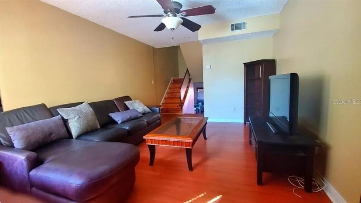 TAMPA VILLAS SOUTH UNIT 2 - Residential