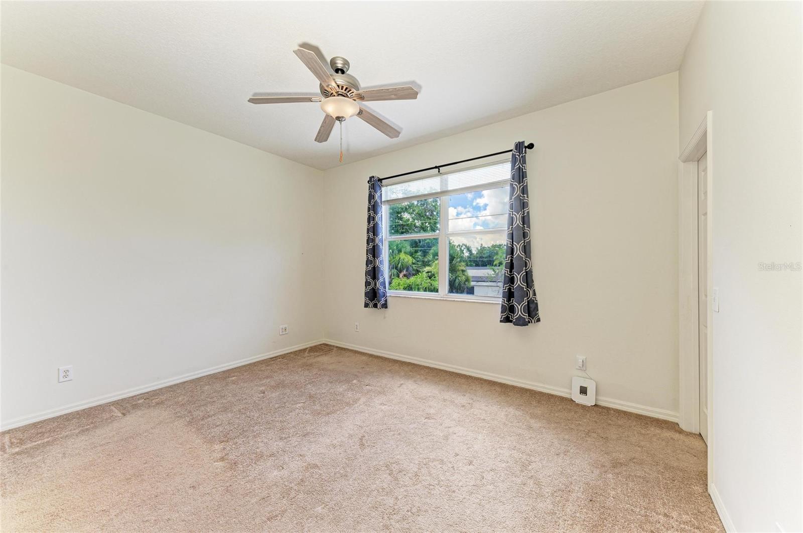 PARKSTONE - Residential