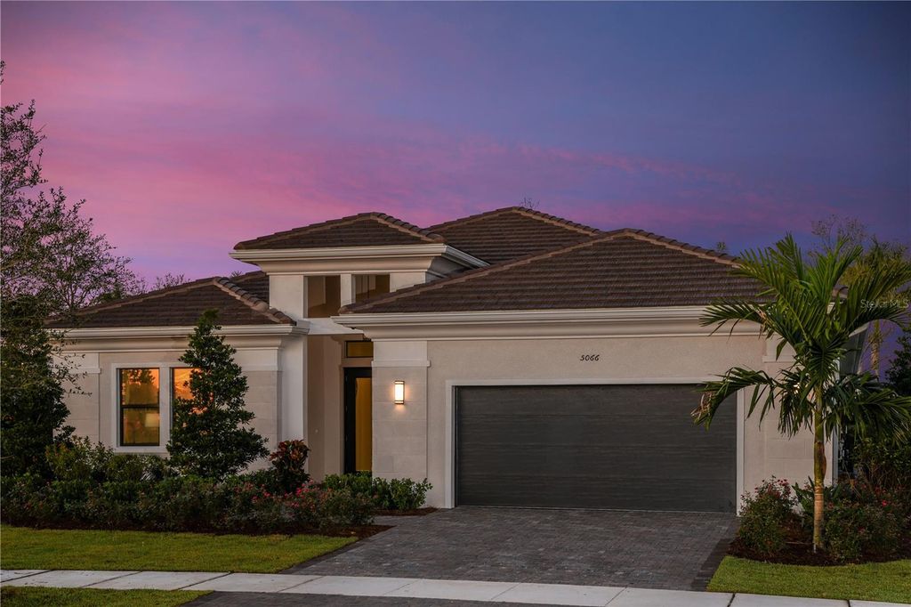 Photo of 18225 Cresswind Terrace, Lakewood Ranch, FL 34211 (MLS # W7881312)