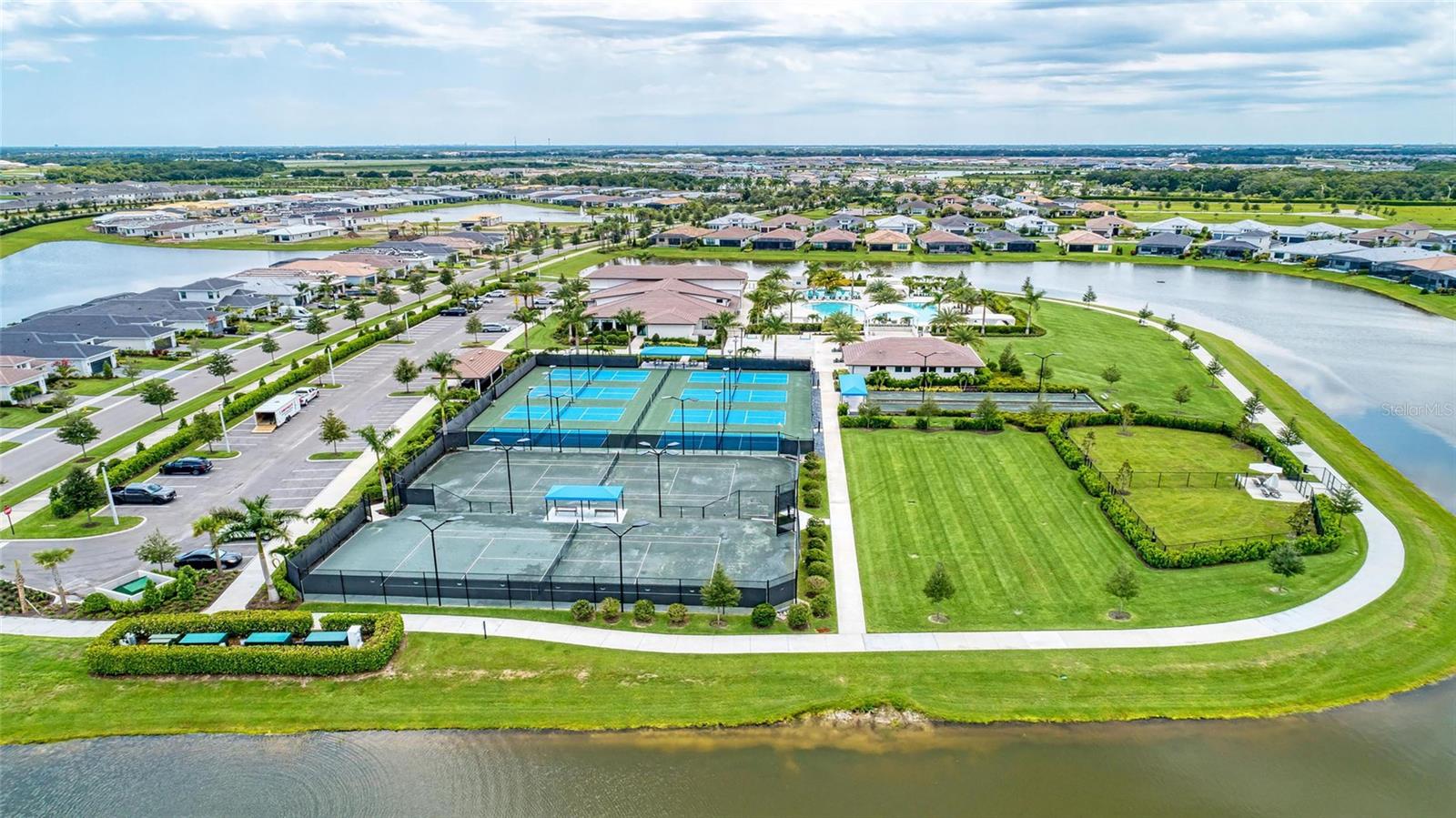 CRESSWIND LAKEWOOD RANCH - Residential