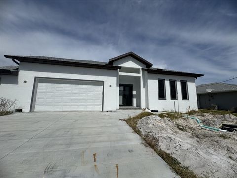 A home in PORT CHARLOTTE