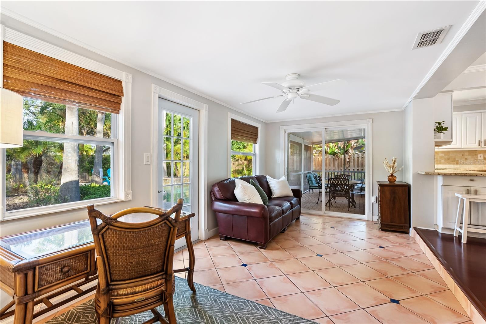 GREENWICH - Residential Lease