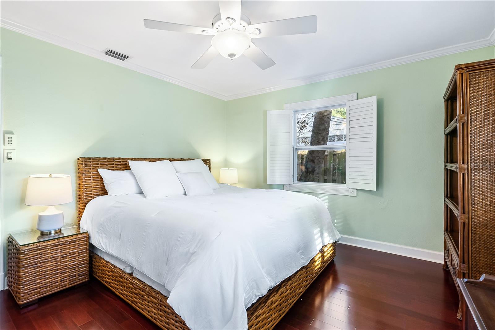 GREENWICH - Residential Lease