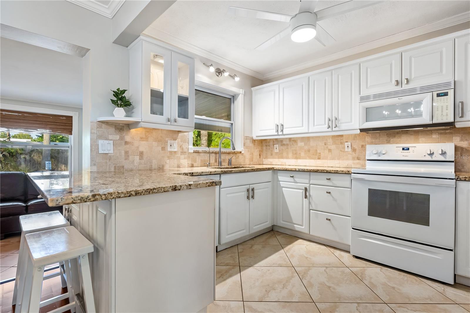 GREENWICH - Residential Lease