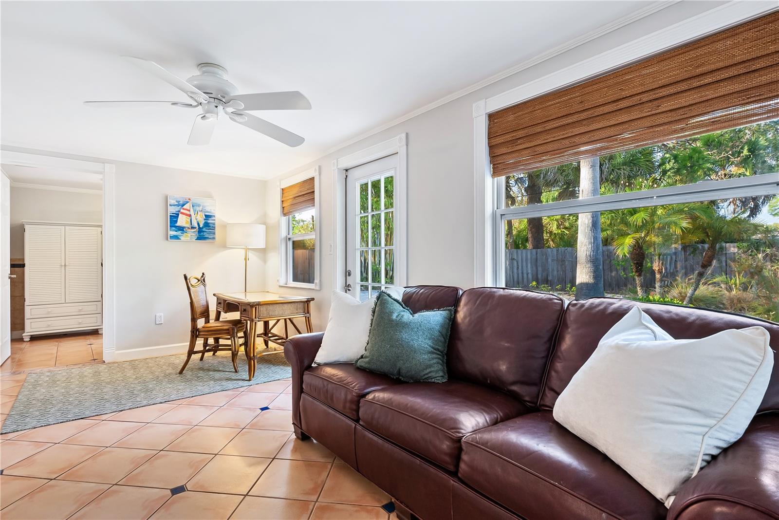 GREENWICH - Residential Lease