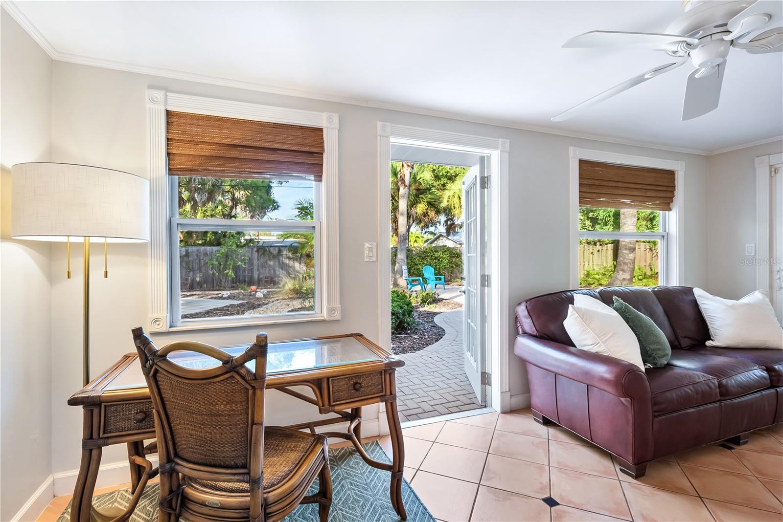 GREENWICH - Residential Lease