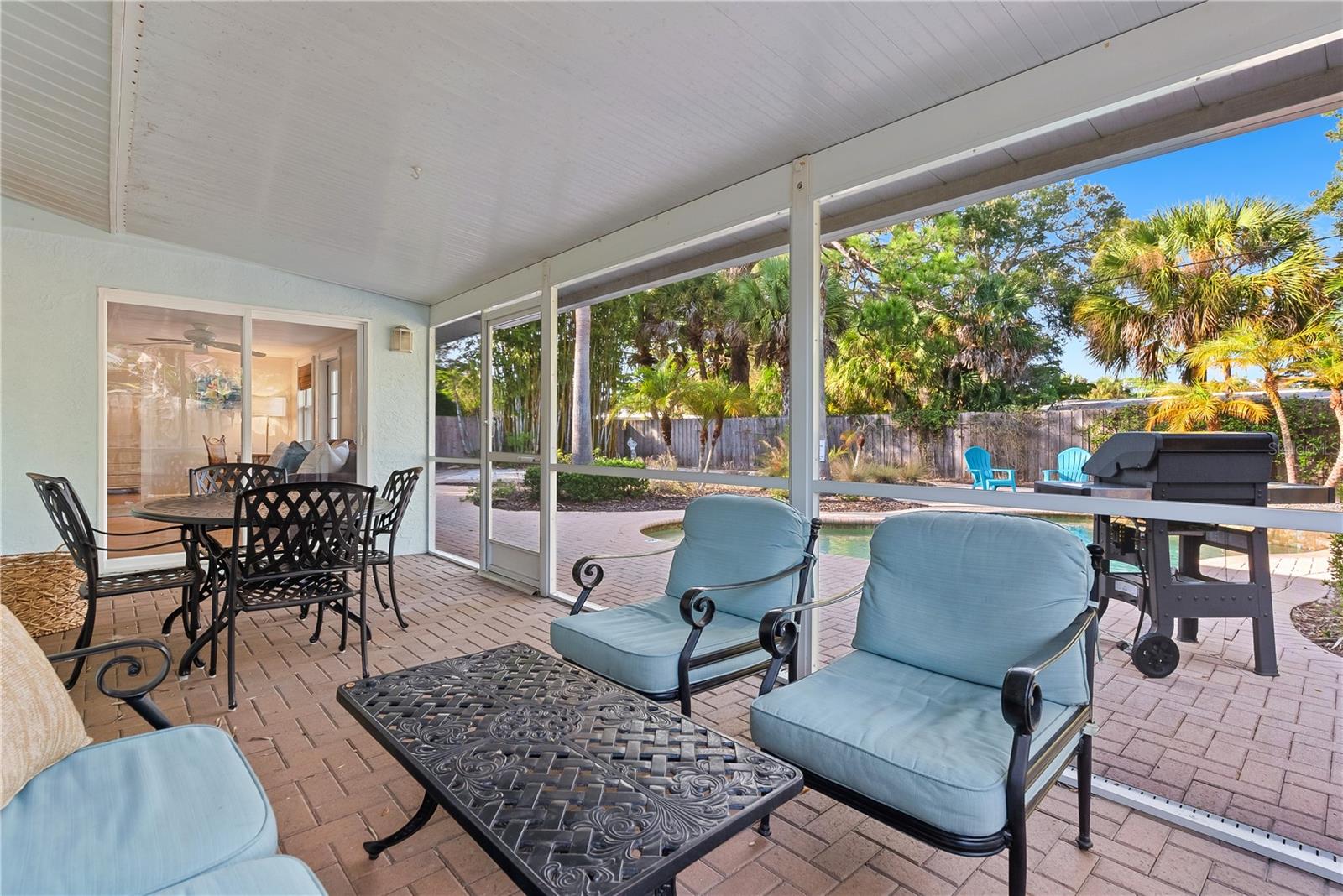 GREENWICH - Residential Lease