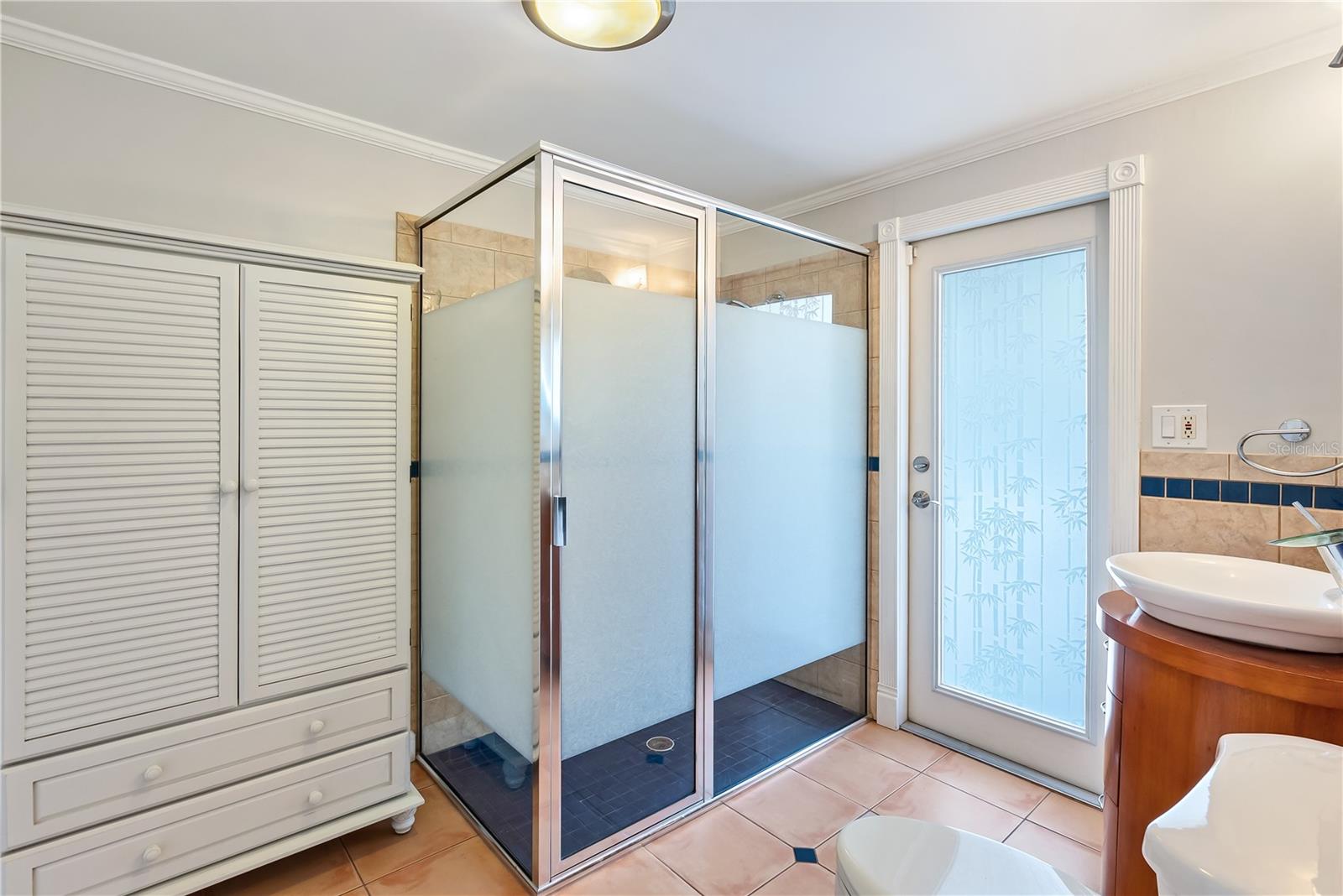 GREENWICH - Residential Lease