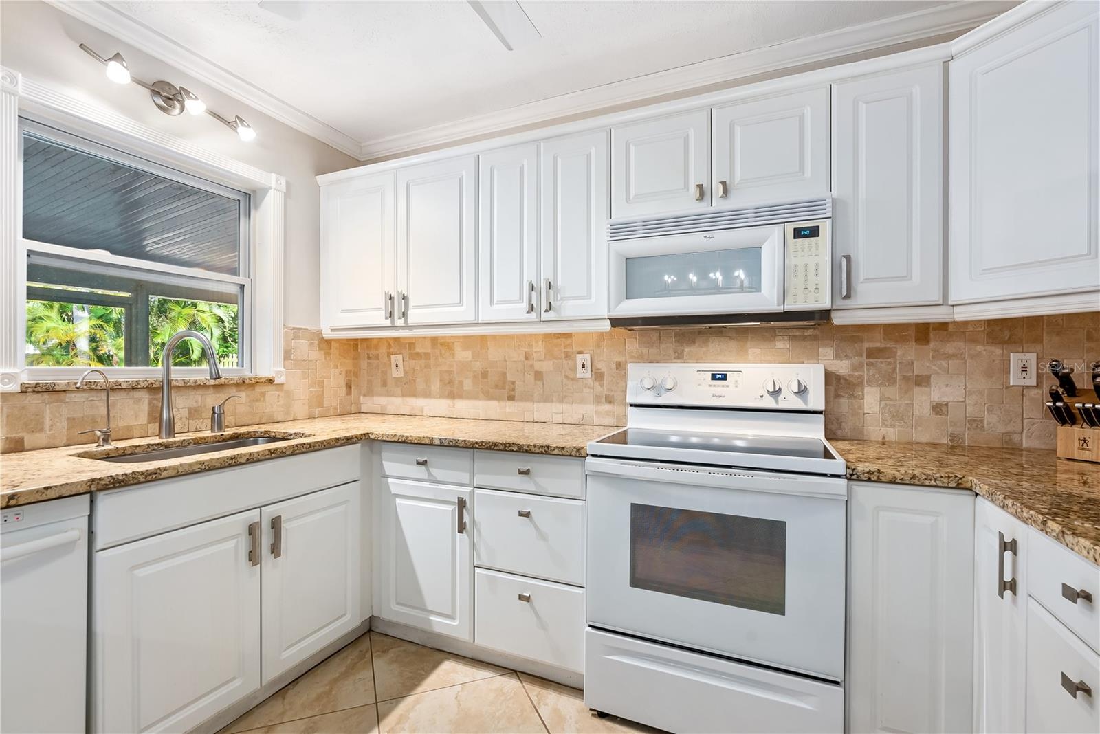 GREENWICH - Residential Lease