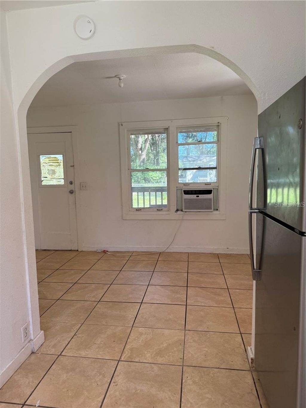 Photo of 5976 SE 115th Street, Belleview, FL 34420 (MLS # OM724934)