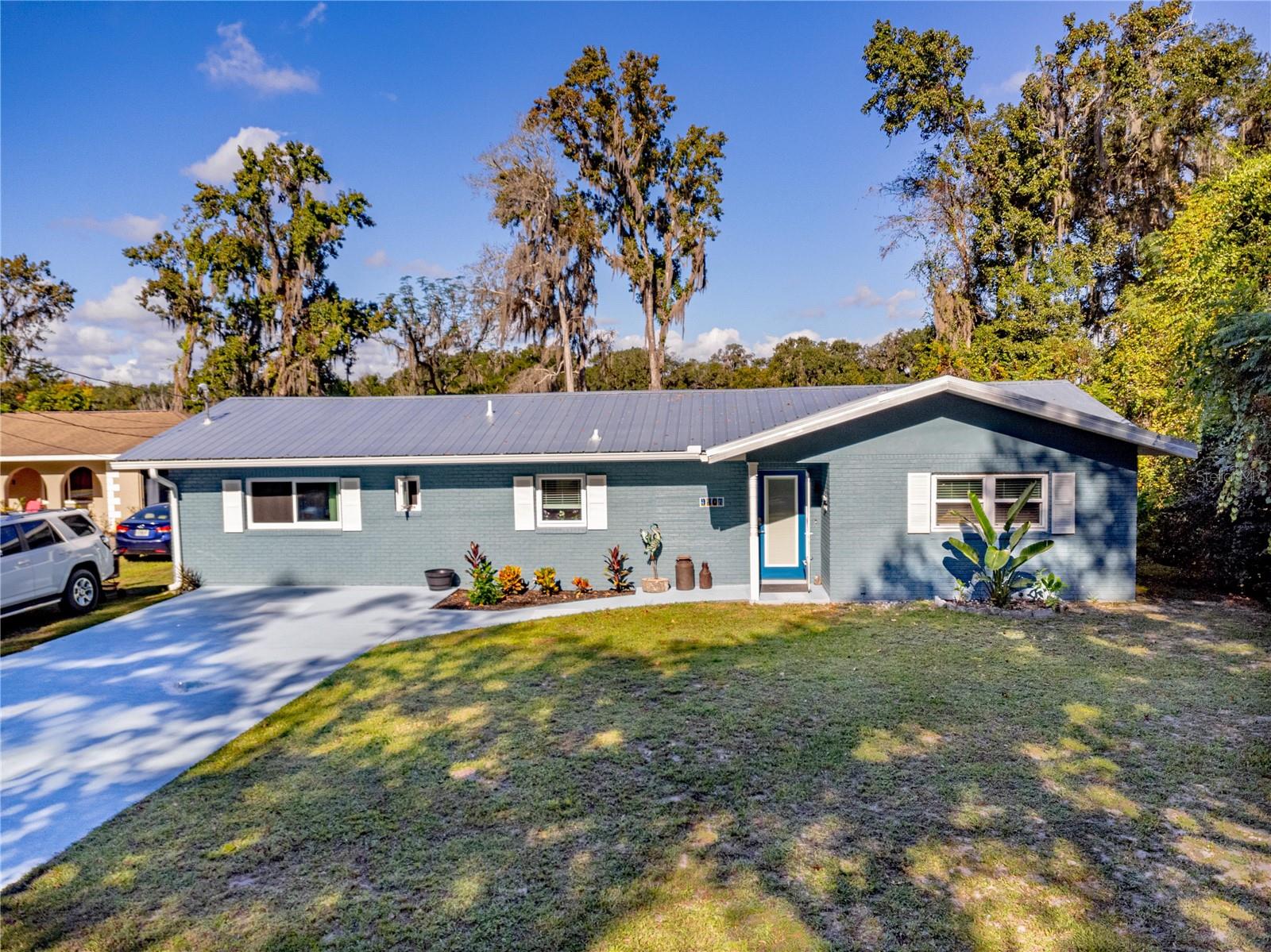 HICKORY HILL RETREATS UNIT 05 - Residential