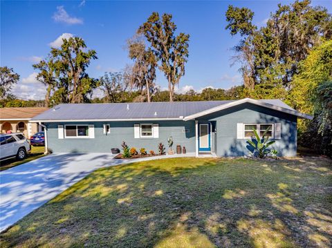 Photo of 9107 E Royal Palm Drive, Inverness, FL 34450 (MLS # O6354461)