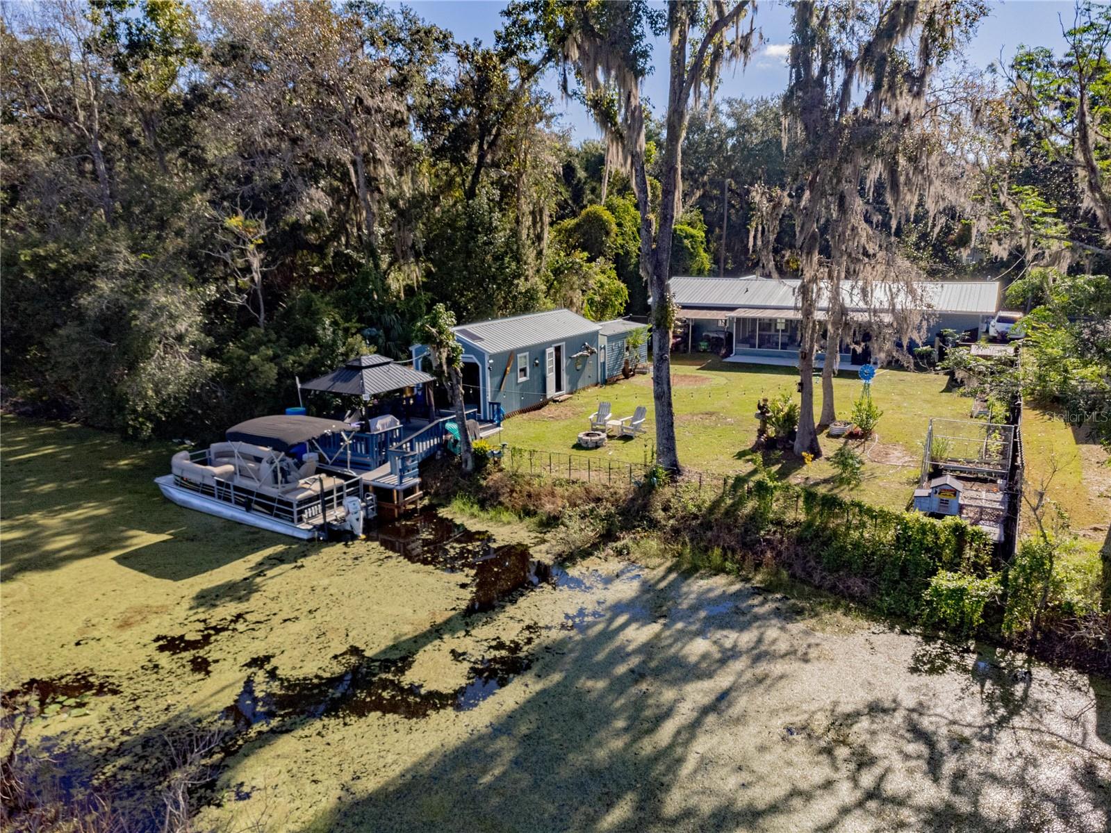 HICKORY HILL RETREATS UNIT 05 - Residential