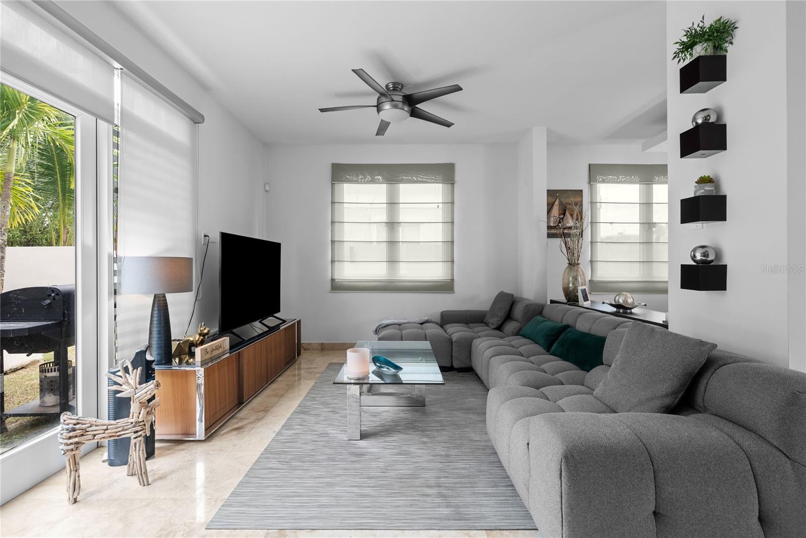 URB MANSIONES DE VISTAMAR MARINA III - Residential