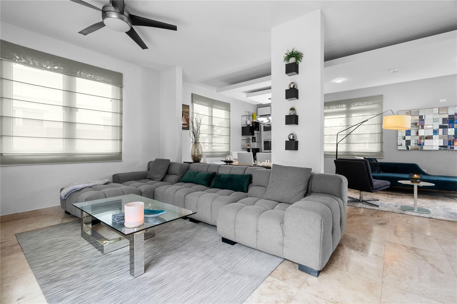 URB MANSIONES DE VISTAMAR MARINA III - Residential