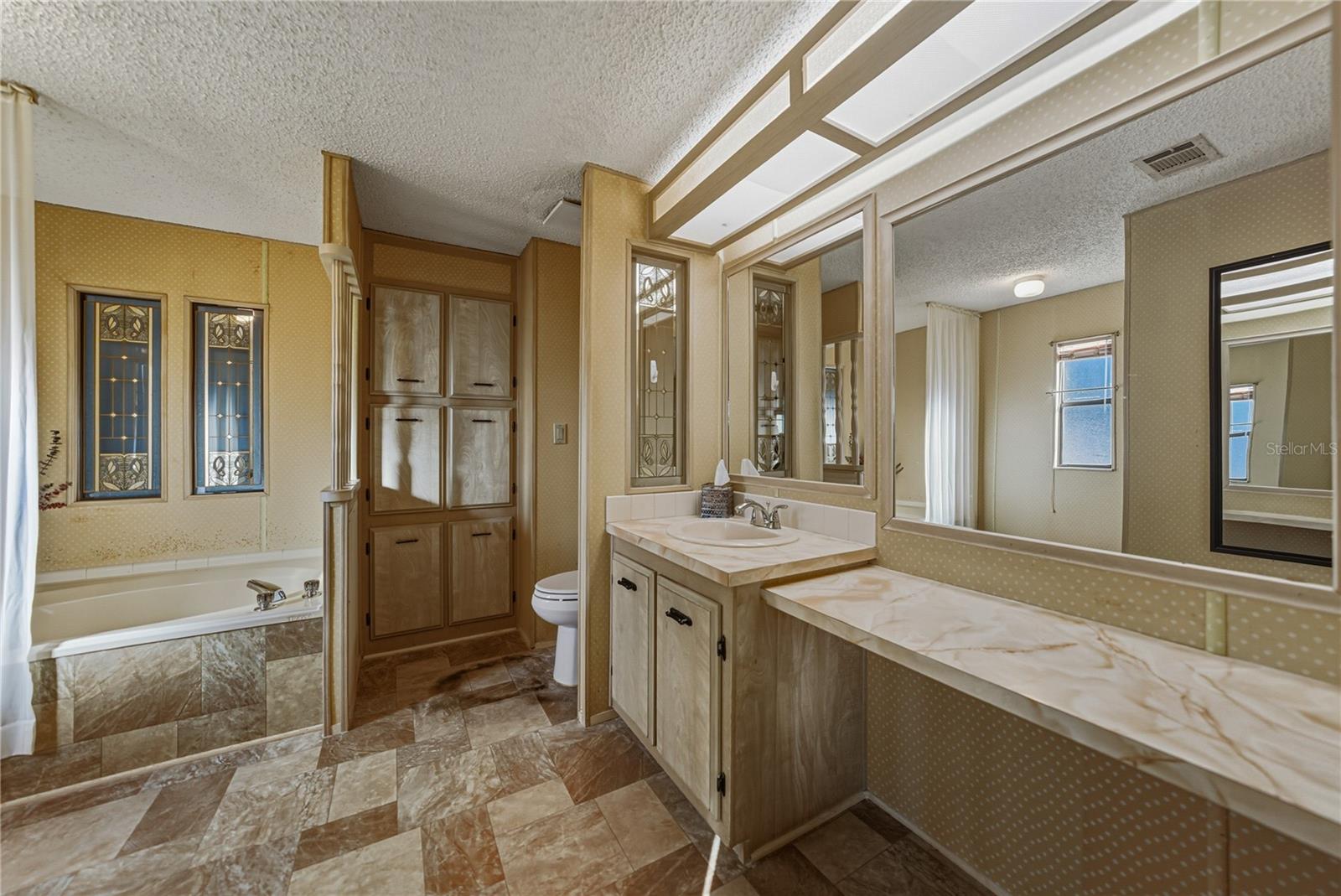 BROOKRIDGE COMM - Residential