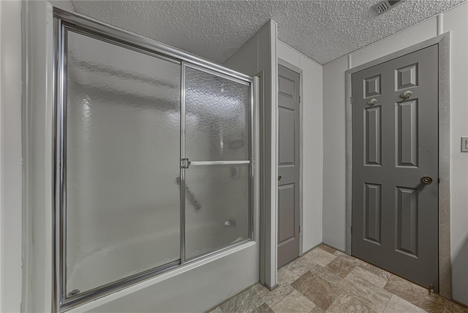 BROOKRIDGE COMM - Residential