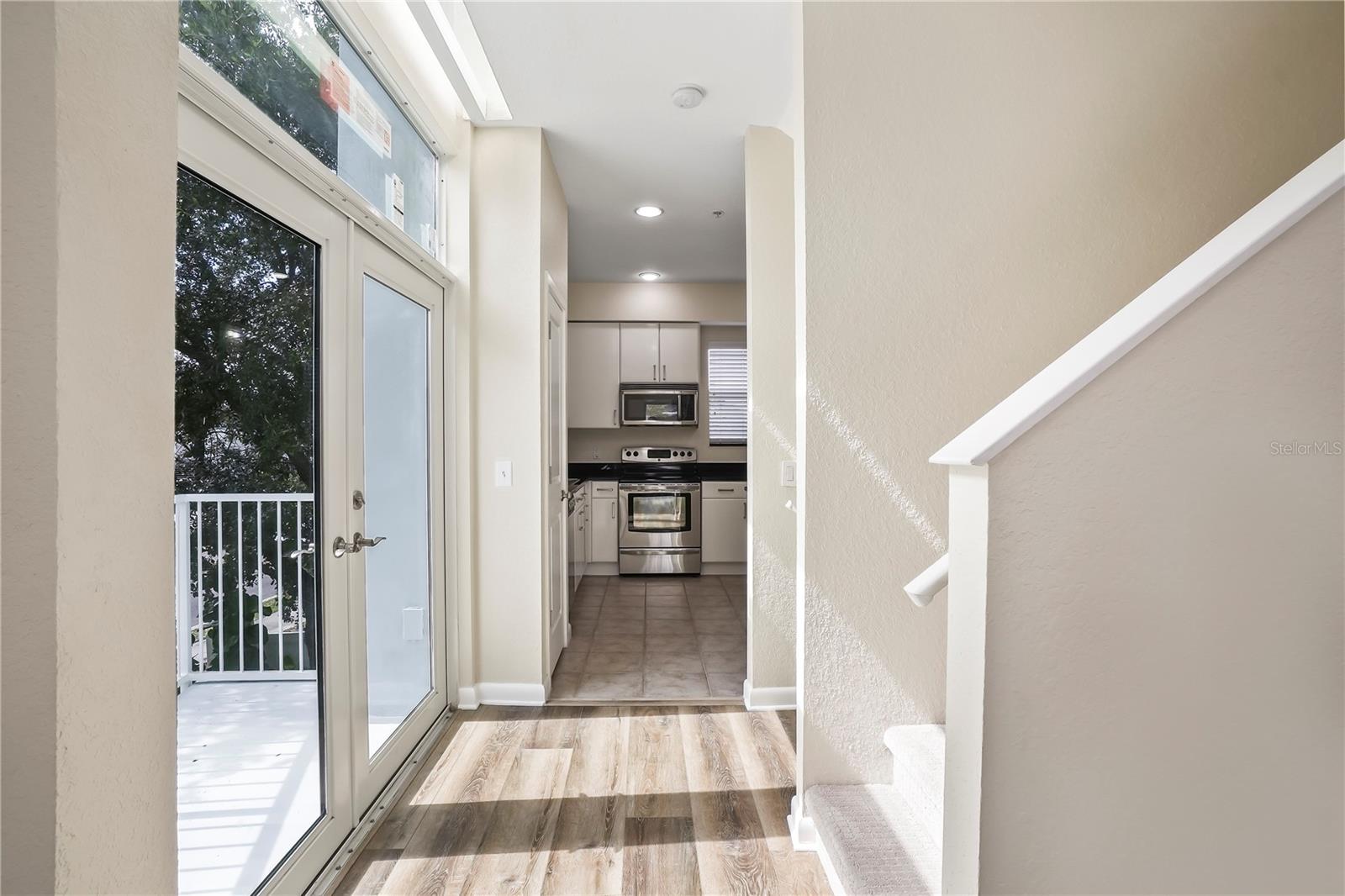 SWANN AVE TWNHMS - Residential Lease