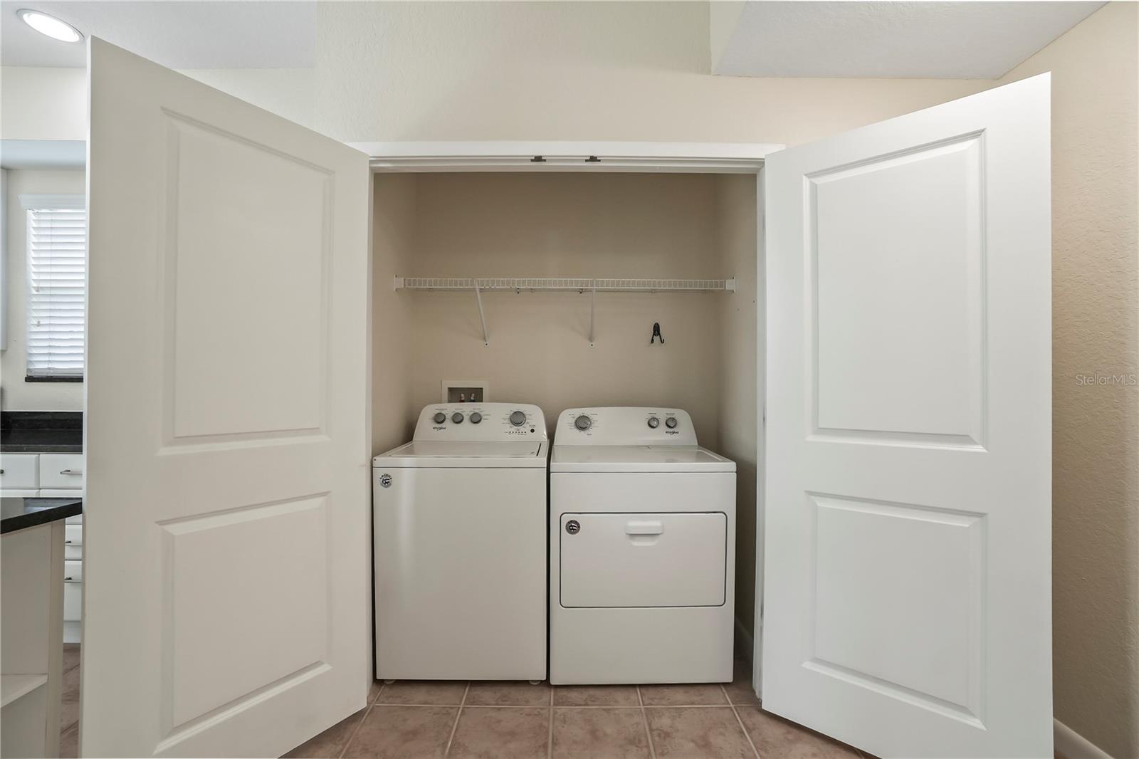 SWANN AVE TWNHMS - Residential Lease